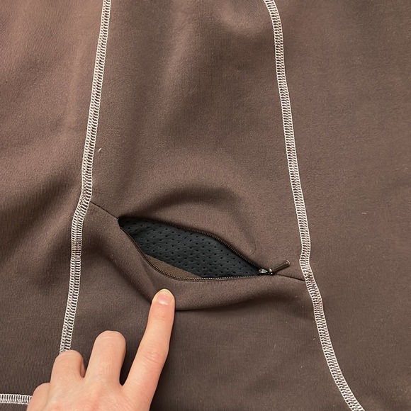 Cloudveil mid layer quarter zip fleece. Size Medium. Color Brown. - Picture 11 of 13
